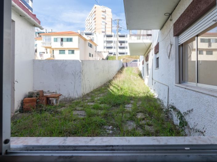 Image No.32-3 Bed House for sale