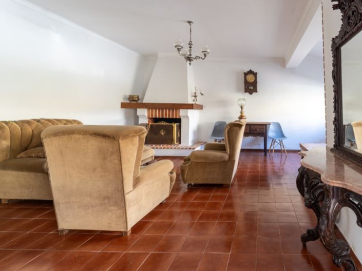 Image No.5-3 Bed House for sale