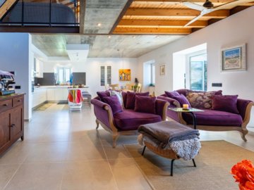 id8a80bb01-0000-0500-0000-0000189e9a18