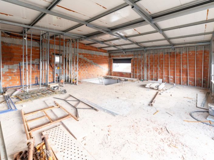 Image No.10-3 Bed House for sale