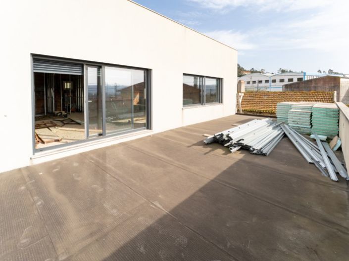 Image No.17-3 Bed House for sale