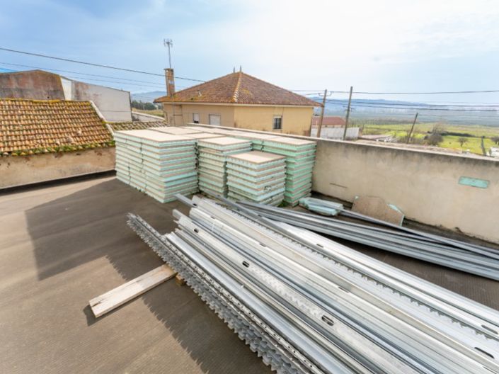 Image No.19-3 Bed House for sale