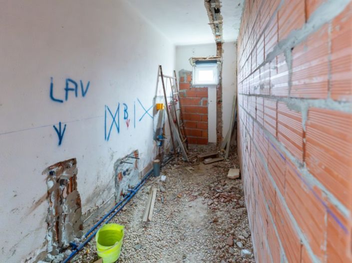 Image No.28-3 Bed House for sale