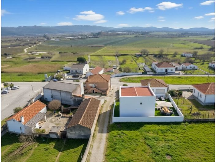 Image No.42-3 Bed House for sale