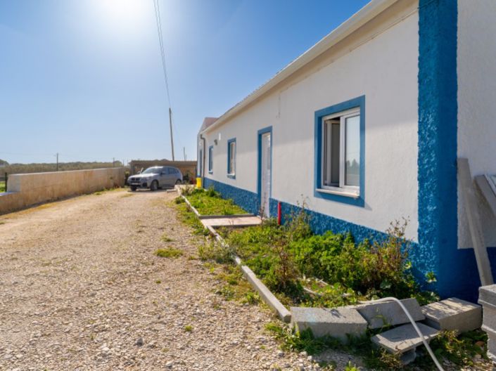 Image No.10-2 Bed House for sale