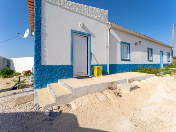 Image No.13-2 Bed House for sale