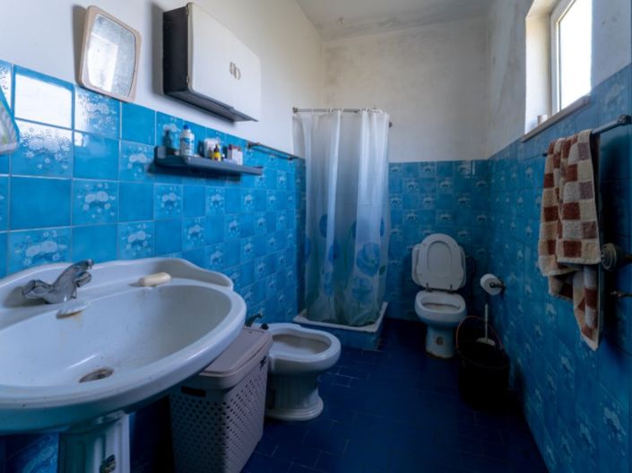 Image No.33-2 Bed House for sale