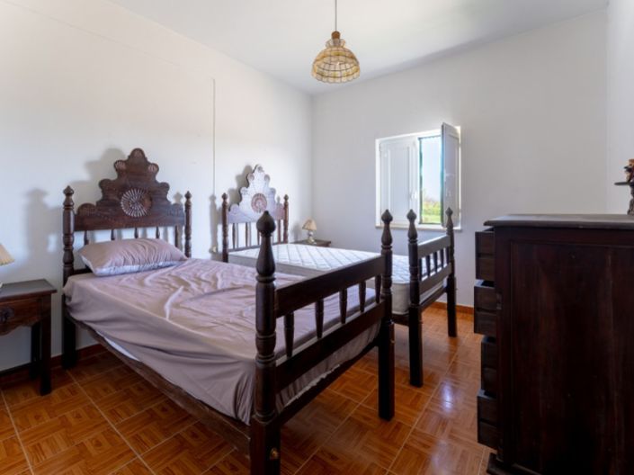 Image No.35-2 Bed House for sale