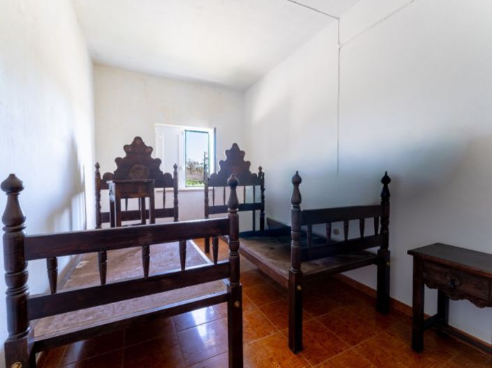 Image No.42-2 Bed House for sale