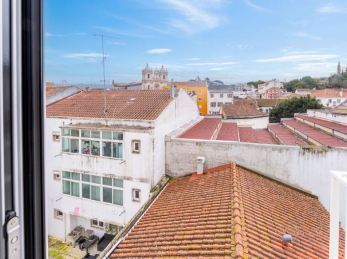 Image No.27-2 Bed Apartment for sale