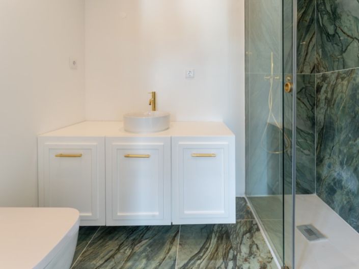 Image No.55-2 Bed Apartment for sale