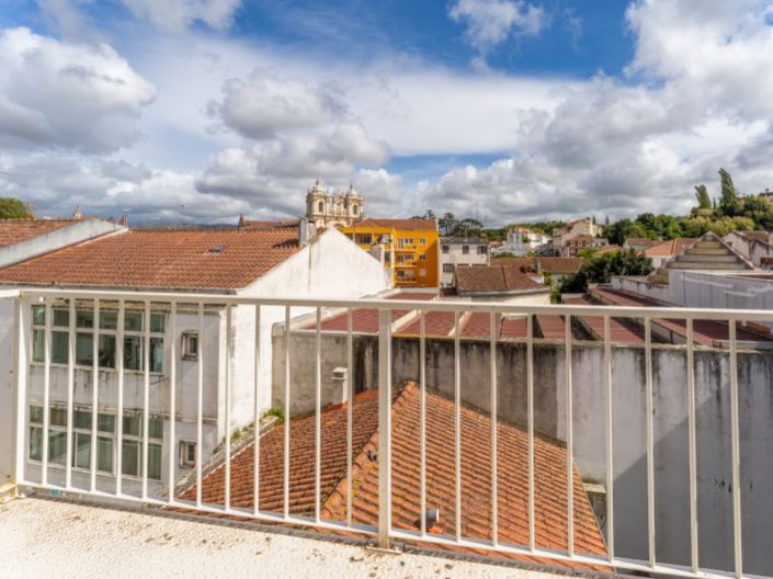 Image No.59-2 Bed Apartment for sale