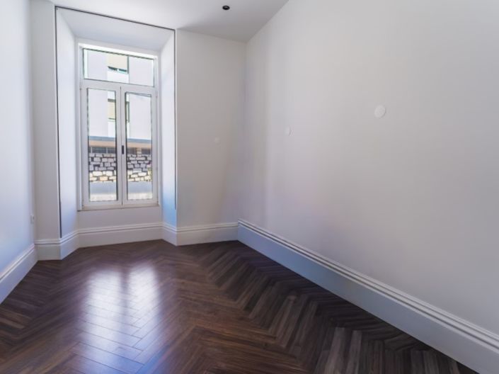 Image No.22-2 Bed Apartment for sale
