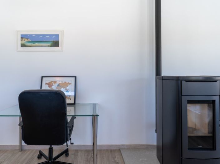 Image No.25-3 Bed House for sale