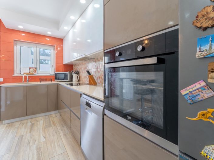 Image No.26-3 Bed House for sale