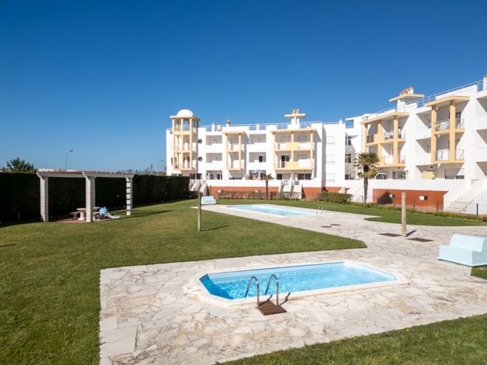 Image No.24-3 Bed Apartment for sale