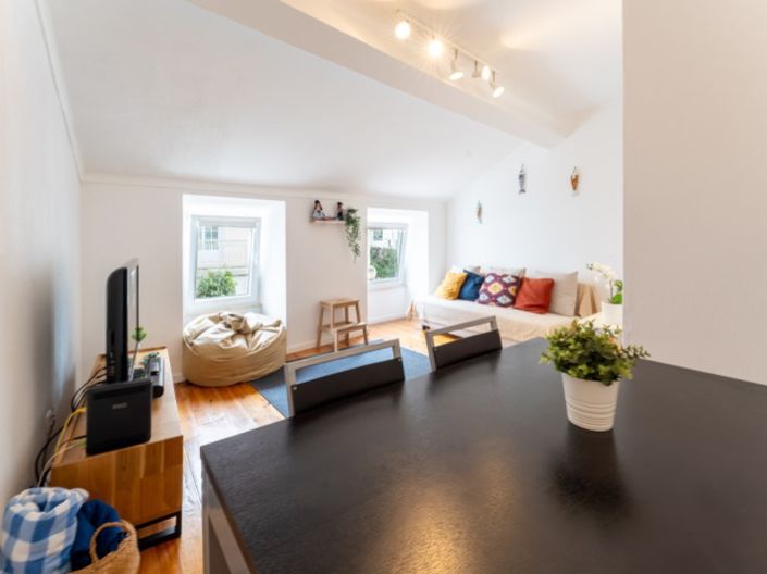 Image No.2-2 Bed Apartment for sale