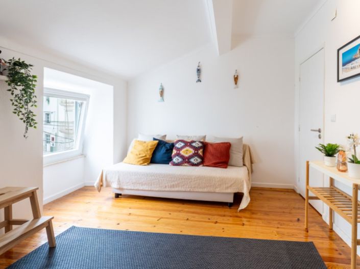 Image No.21-2 Bed Apartment for sale