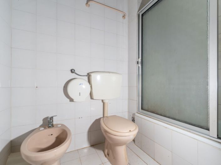 Image No.24-2 Bed Apartment for sale