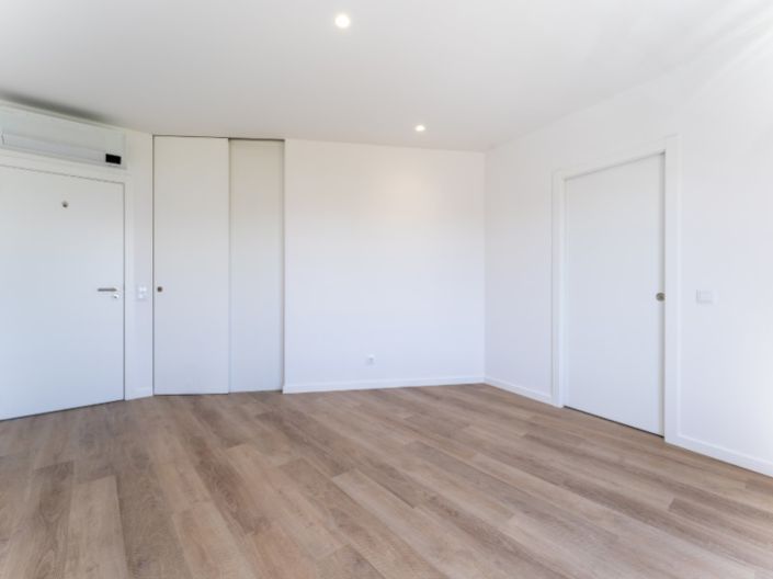 Image No.12-3 Bed Apartment for sale