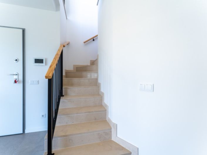 Image No.20-3 Bed Apartment for sale