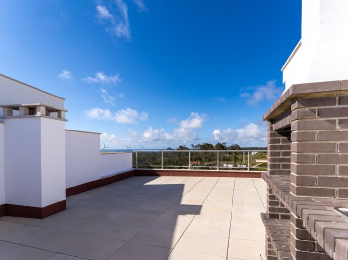 Image No.24-3 Bed Apartment for sale