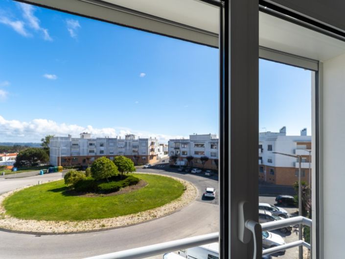 Image No.29-3 Bed Apartment for sale