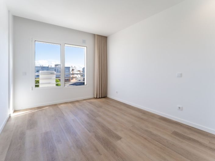 Image No.9-3 Bed Apartment for sale