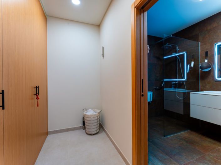 Image No.19-2 Bed House for sale