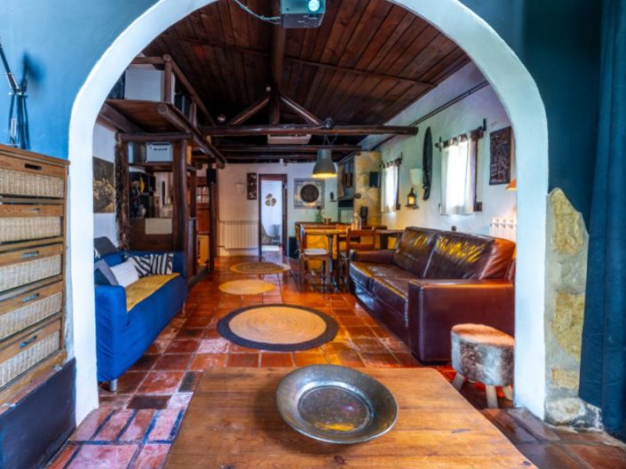 Image No.15-4 Bed House for sale