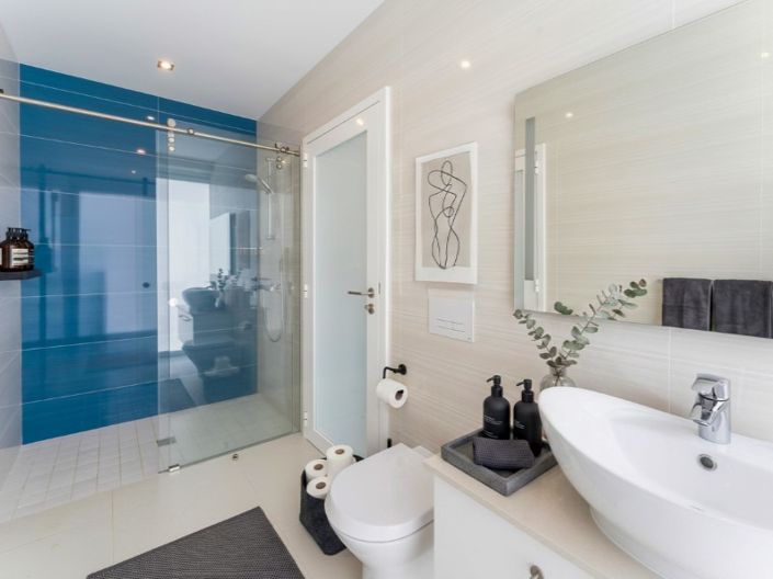 Image No.17-3 Bed House for sale