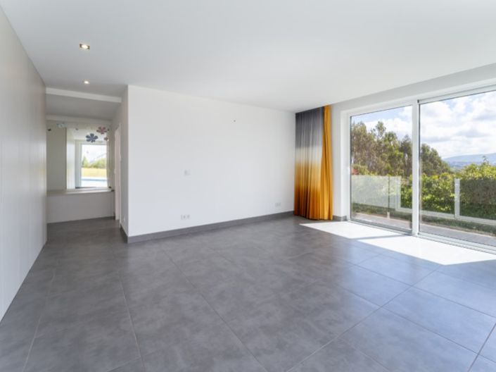 Image No.22-3 Bed House for sale