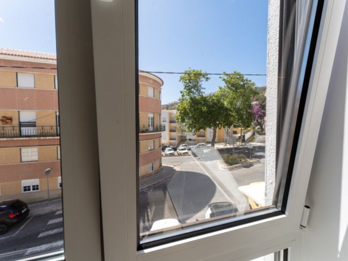 Image No.17-3 Bed Apartment for sale