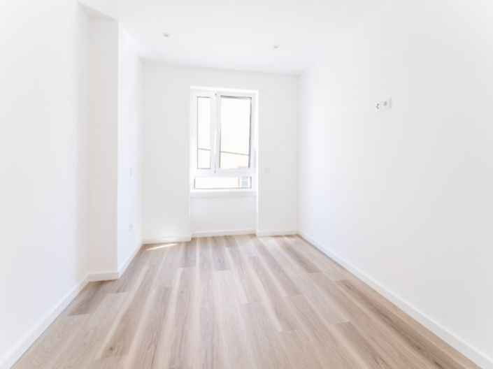 Image No.18-3 Bed Apartment for sale