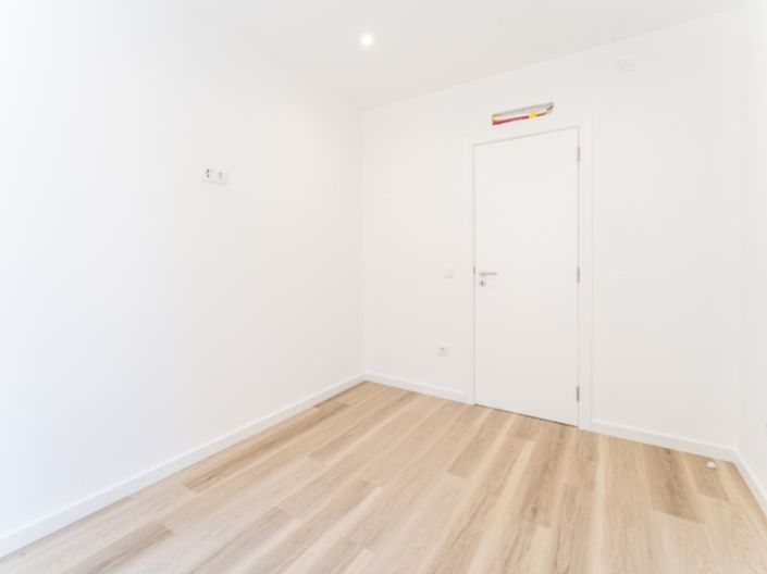Image No.20-3 Bed Apartment for sale