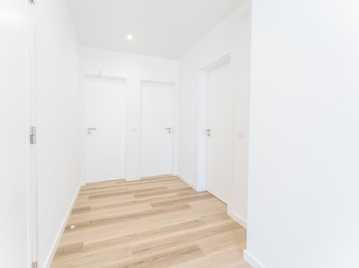 Image No.23-3 Bed Apartment for sale