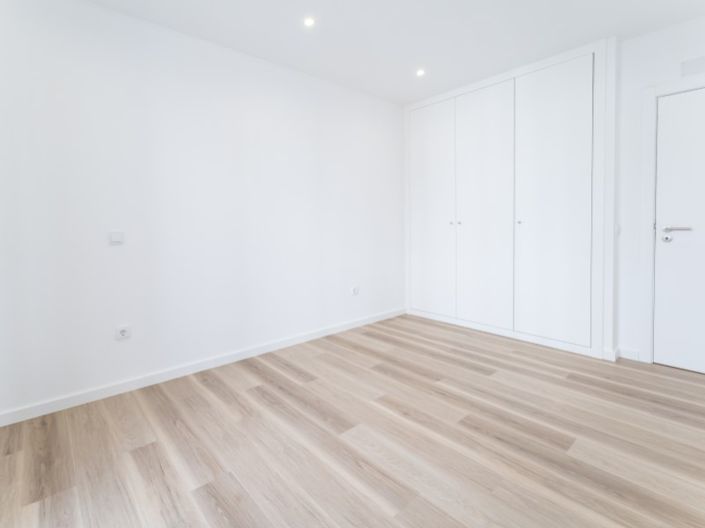 Image No.26-3 Bed Apartment for sale