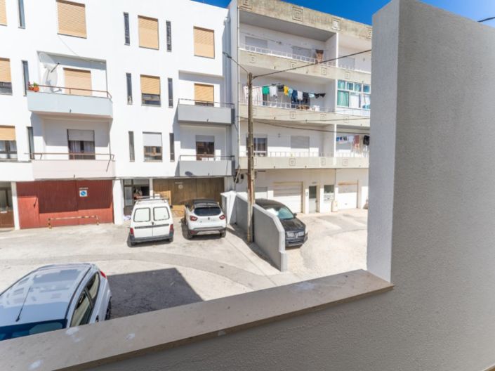 Image No.34-3 Bed Apartment for sale