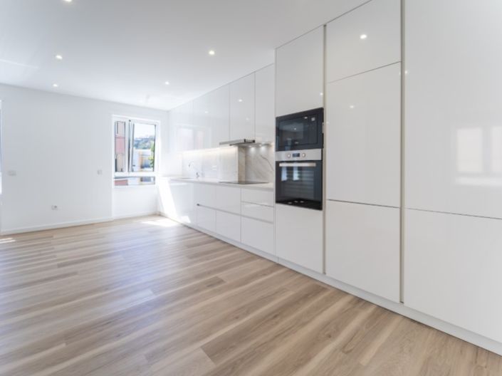Image No.9-3 Bed Apartment for sale