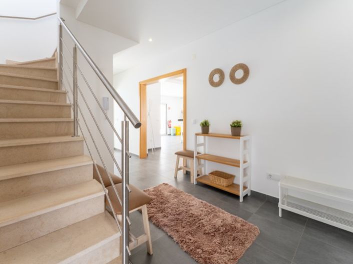 Image No.13-3 Bed House for sale
