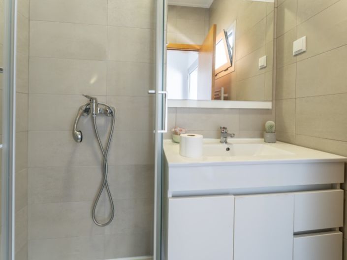 Image No.14-3 Bed House for sale