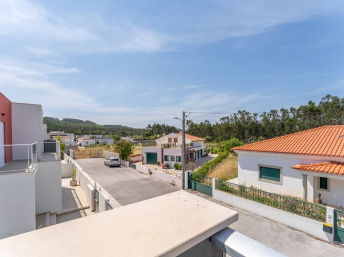 Image No.27-3 Bed House for sale