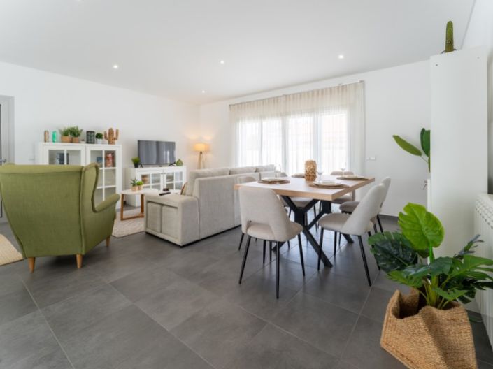 Image No.4-3 Bed House for sale