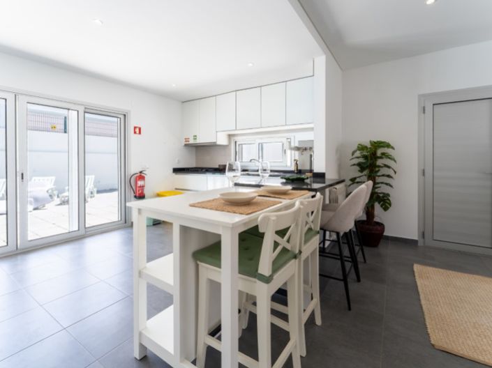 Image No.7-3 Bed House for sale
