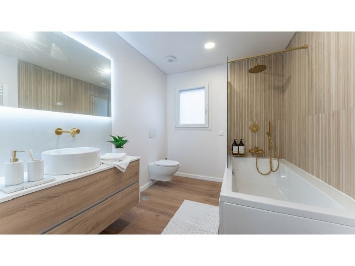 Image No.26-3 Bed House for sale