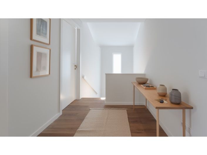 Image No.29-3 Bed House for sale