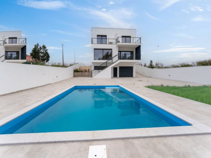 Image No.3-3 Bed House for sale