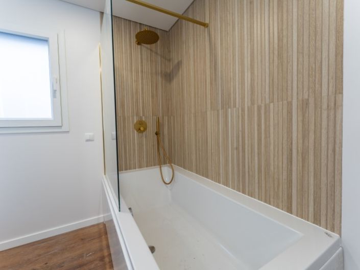 Image No.34-3 Bed House for sale