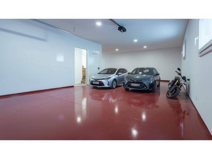 Image No.40-3 Bed House for sale