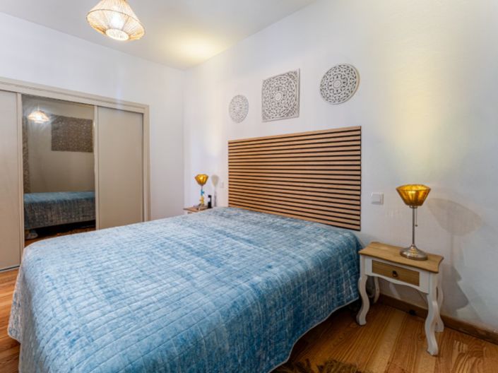 Image No.12-2 Bed House for sale